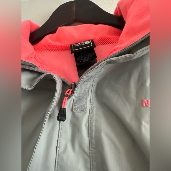 The North Face Hyvent Jacket - Picture 6 of 9